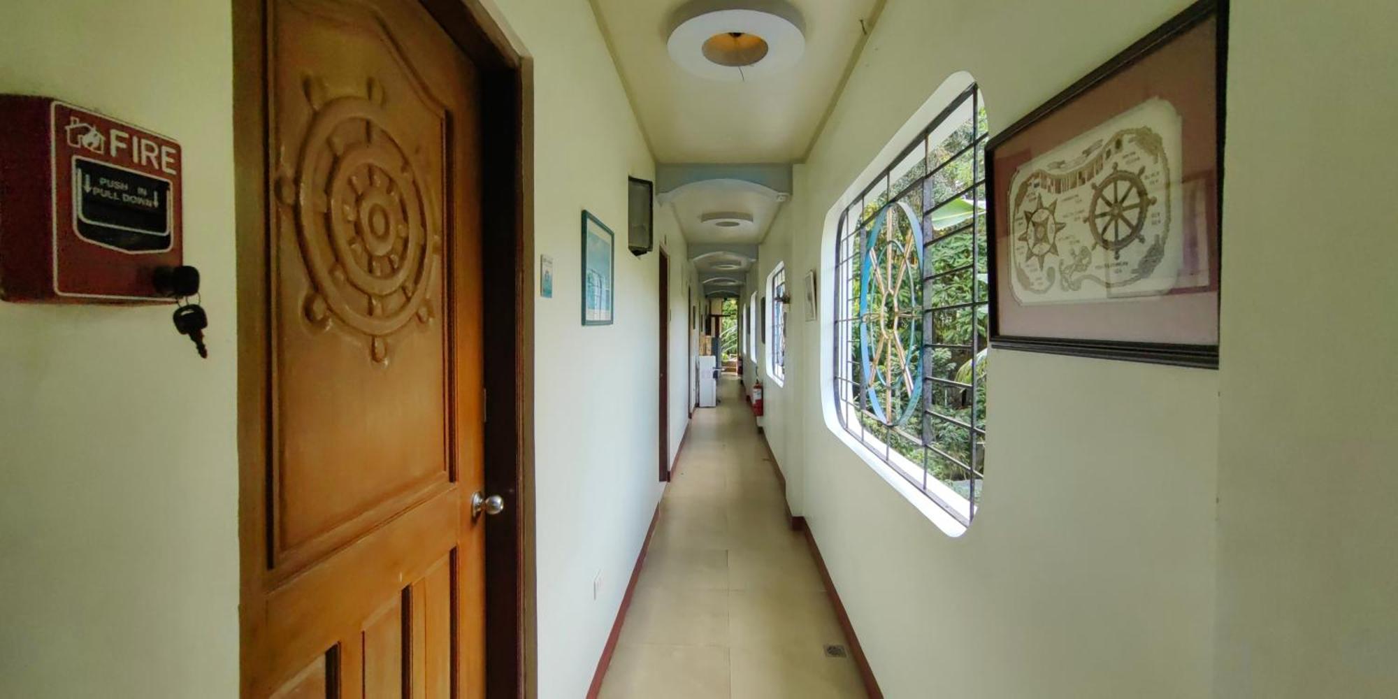 โอโย 554 แดดส์ เบย์วิว เพนชั่น Bed & Breakfast Puerto Princesa ภายนอก รูปภาพ